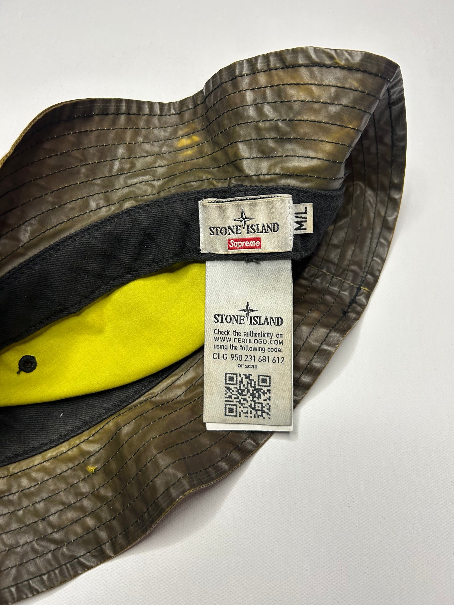 Stone Island x Supreme Heat Reactive Bucket Hat - M/L