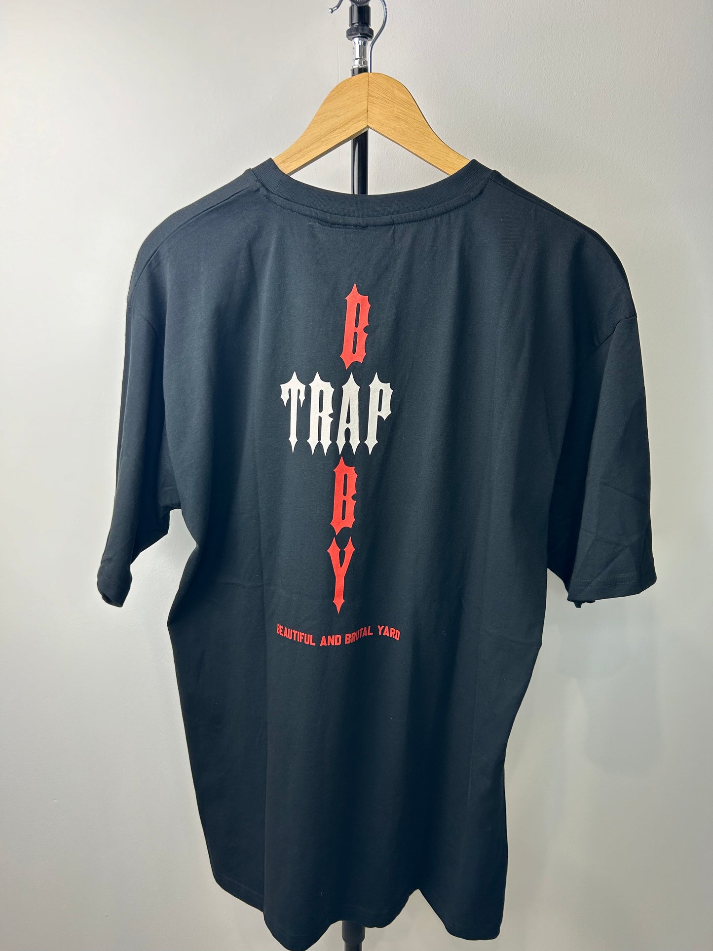 Trapstar x J Hus Tshirt “Beautiful And Brutal Yard Album” - XXL