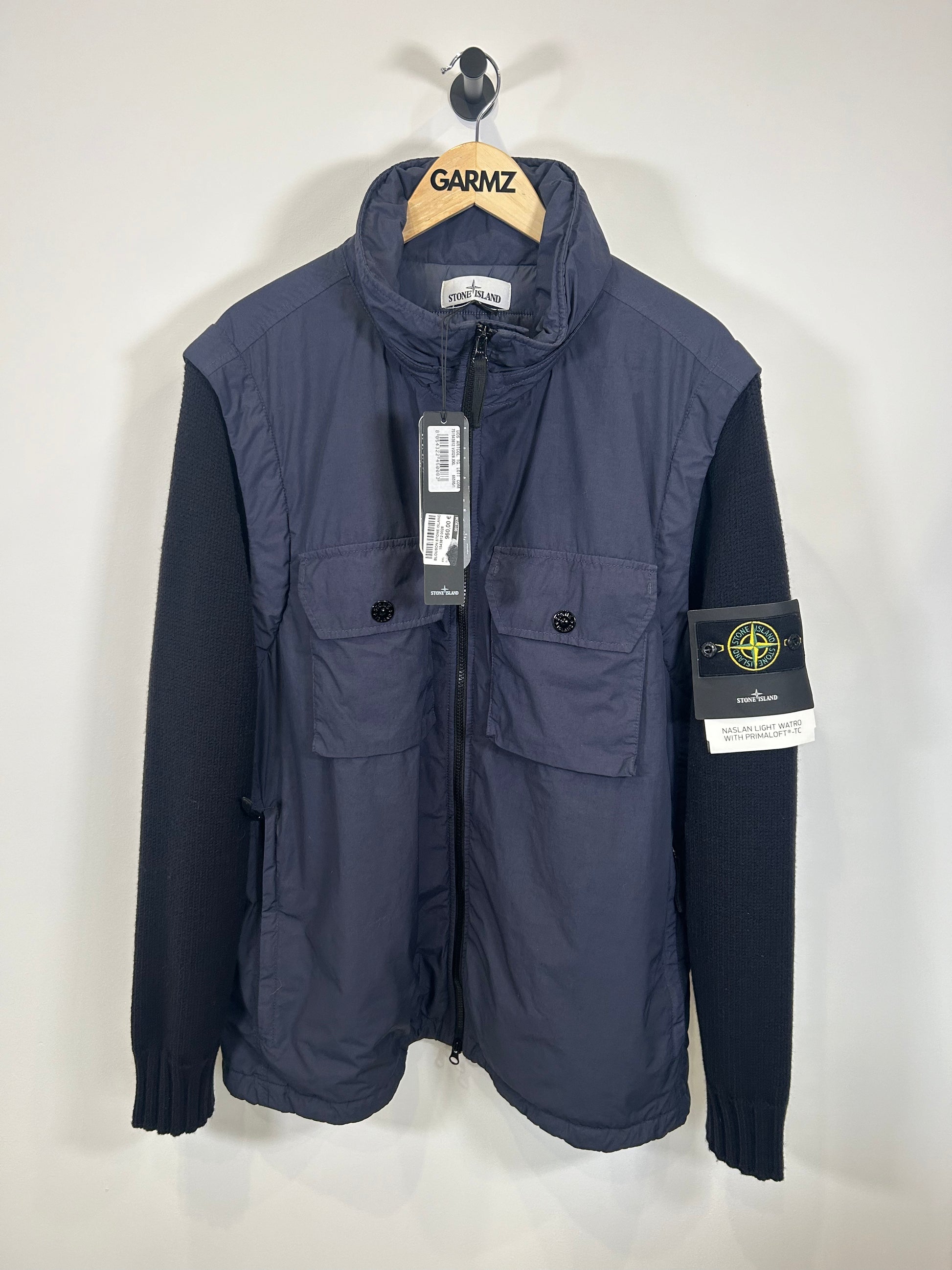 Stone Island Black Naslan Light Watro With Primaloft And Removable Sle –  Garmztreadsarchive